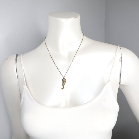 Seahorse Brass Tone Pendant Necklace Marine Nautical Retro Jewel Gold Metal - Picture 6 of 9